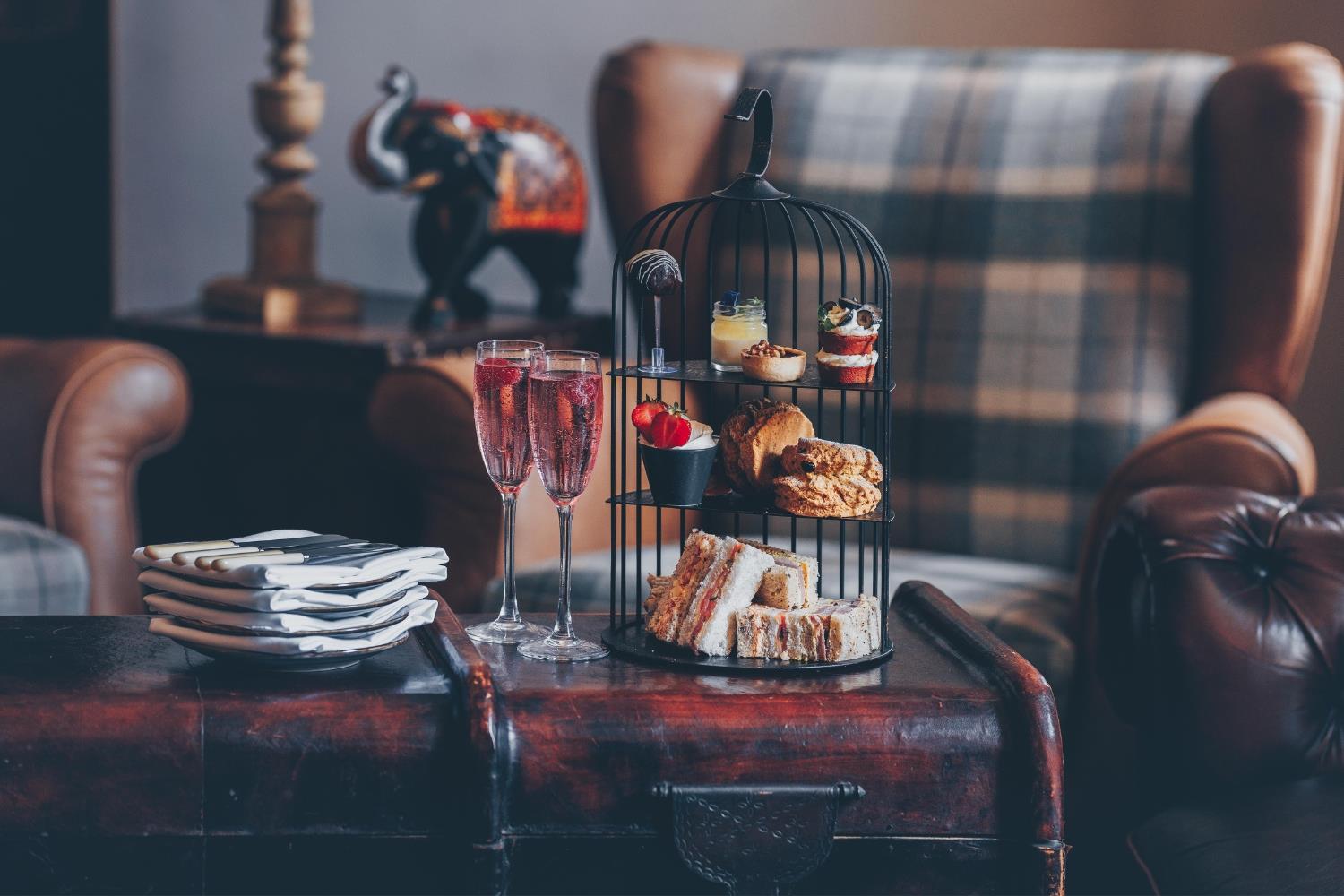 Afternoon tea with Prosecco at Elephant Hotel