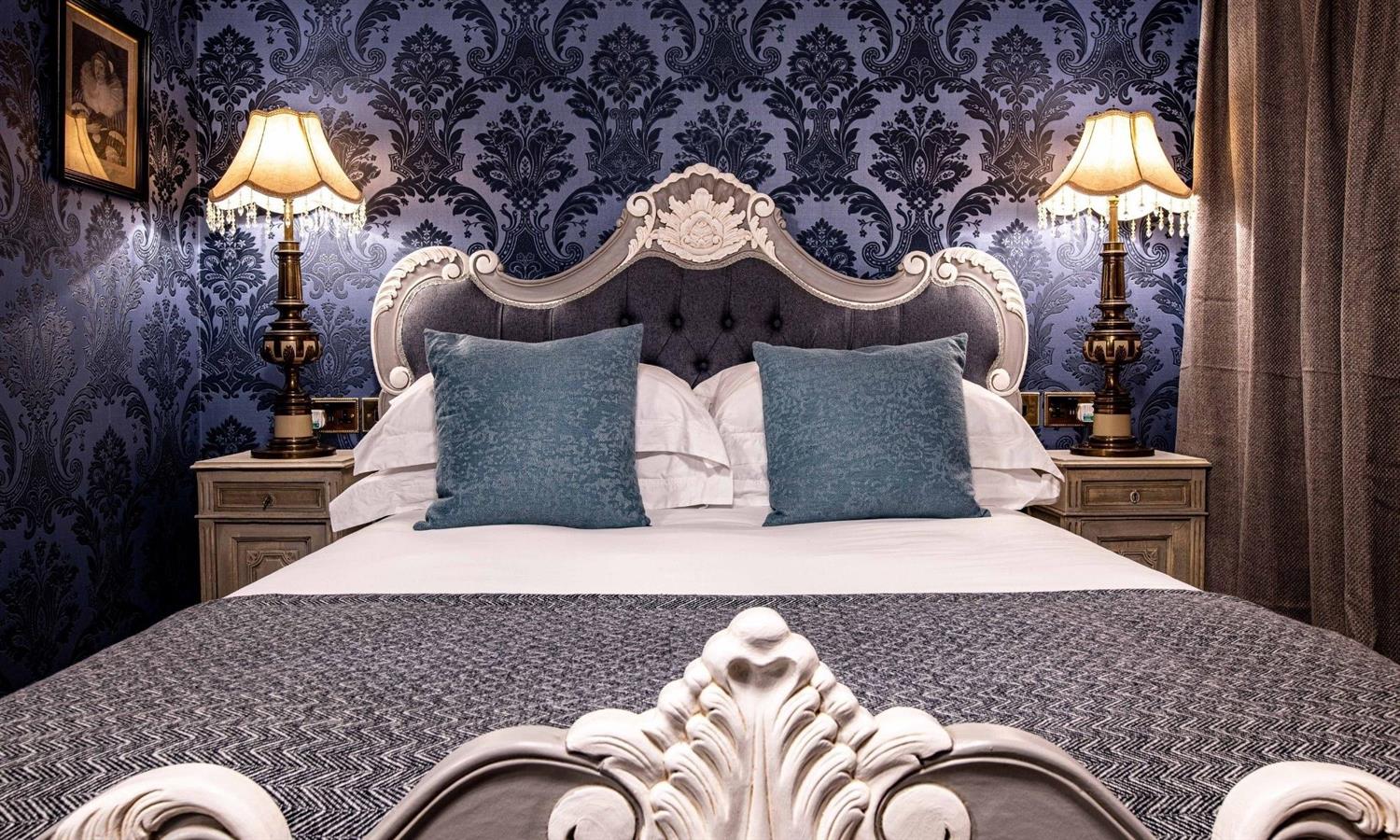 Classic Bedroom at Melville Castle