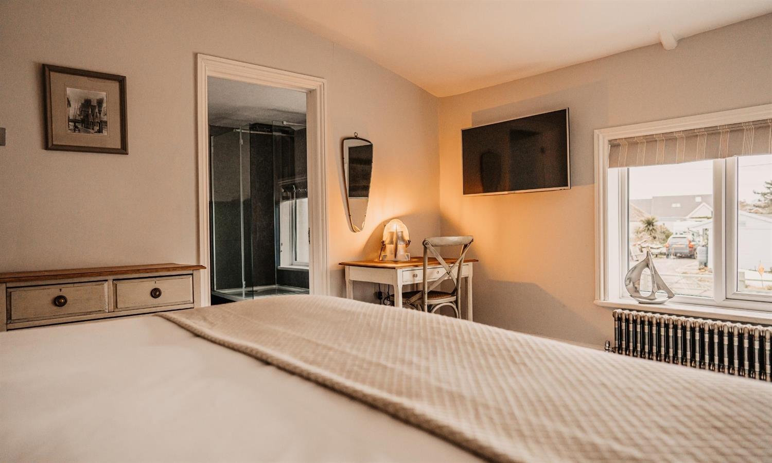 Premium Double Bedroom at Ship Inn, foot of bed, desk, window