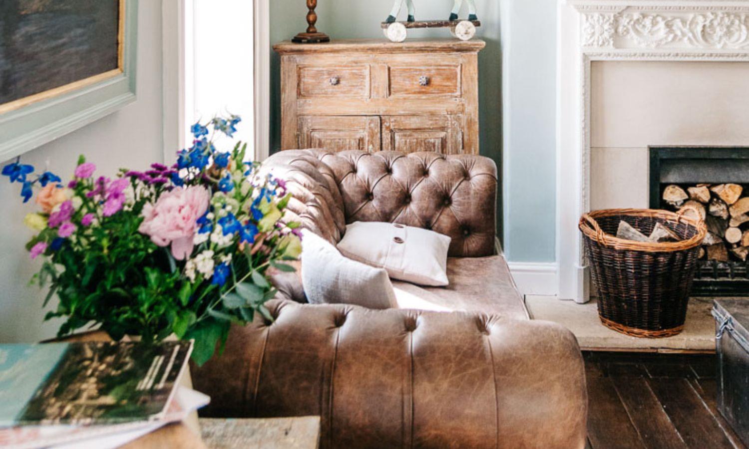 Lounge area with fresh flowers