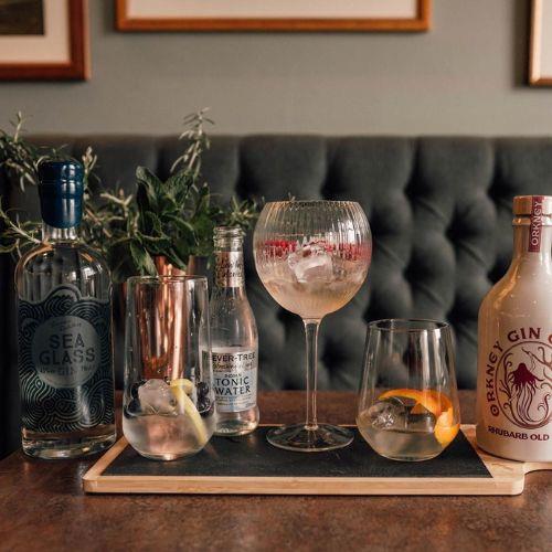 Gin tasting in our Highland Park Bar