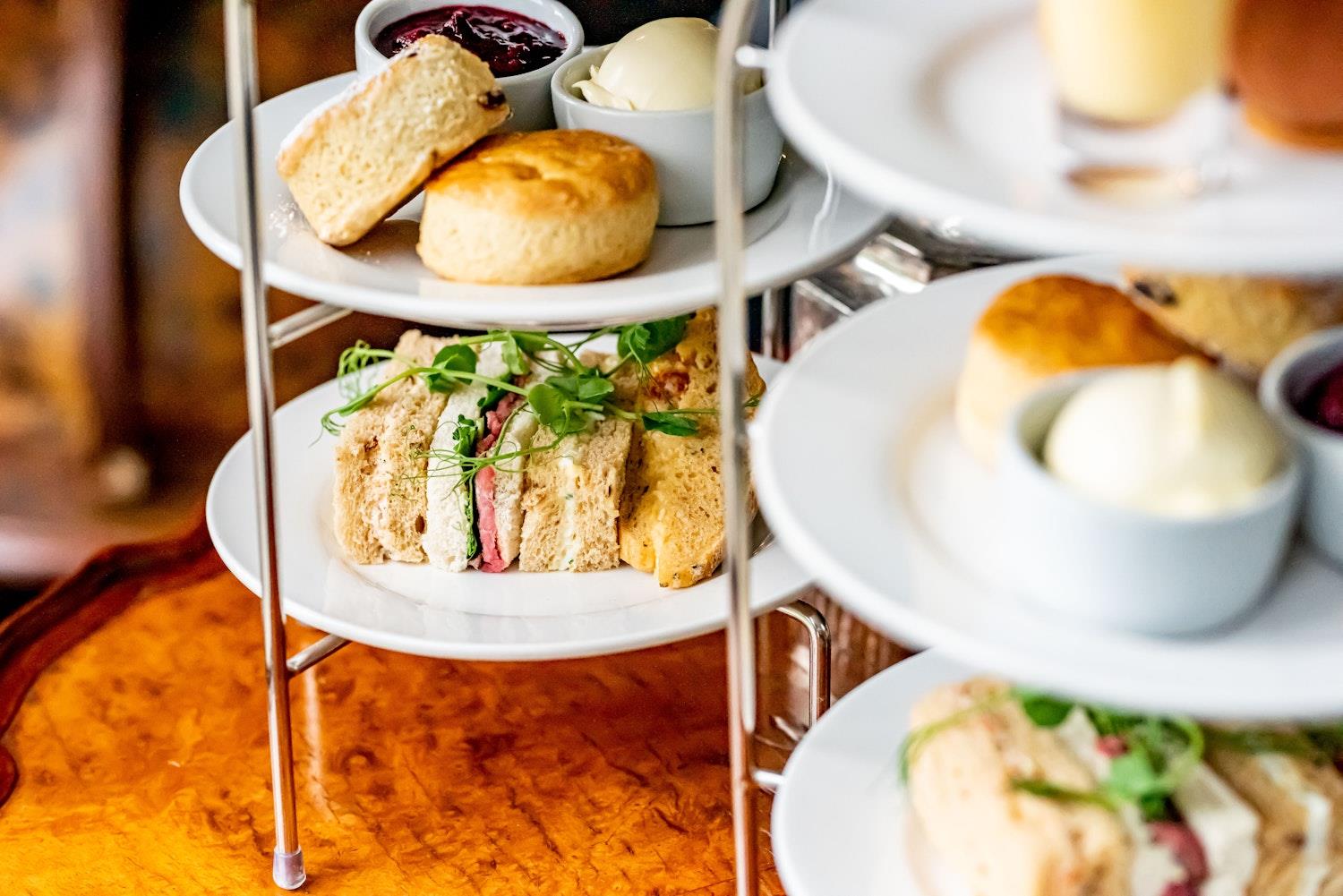 Afternoon tea at Kinloch Hotel 
