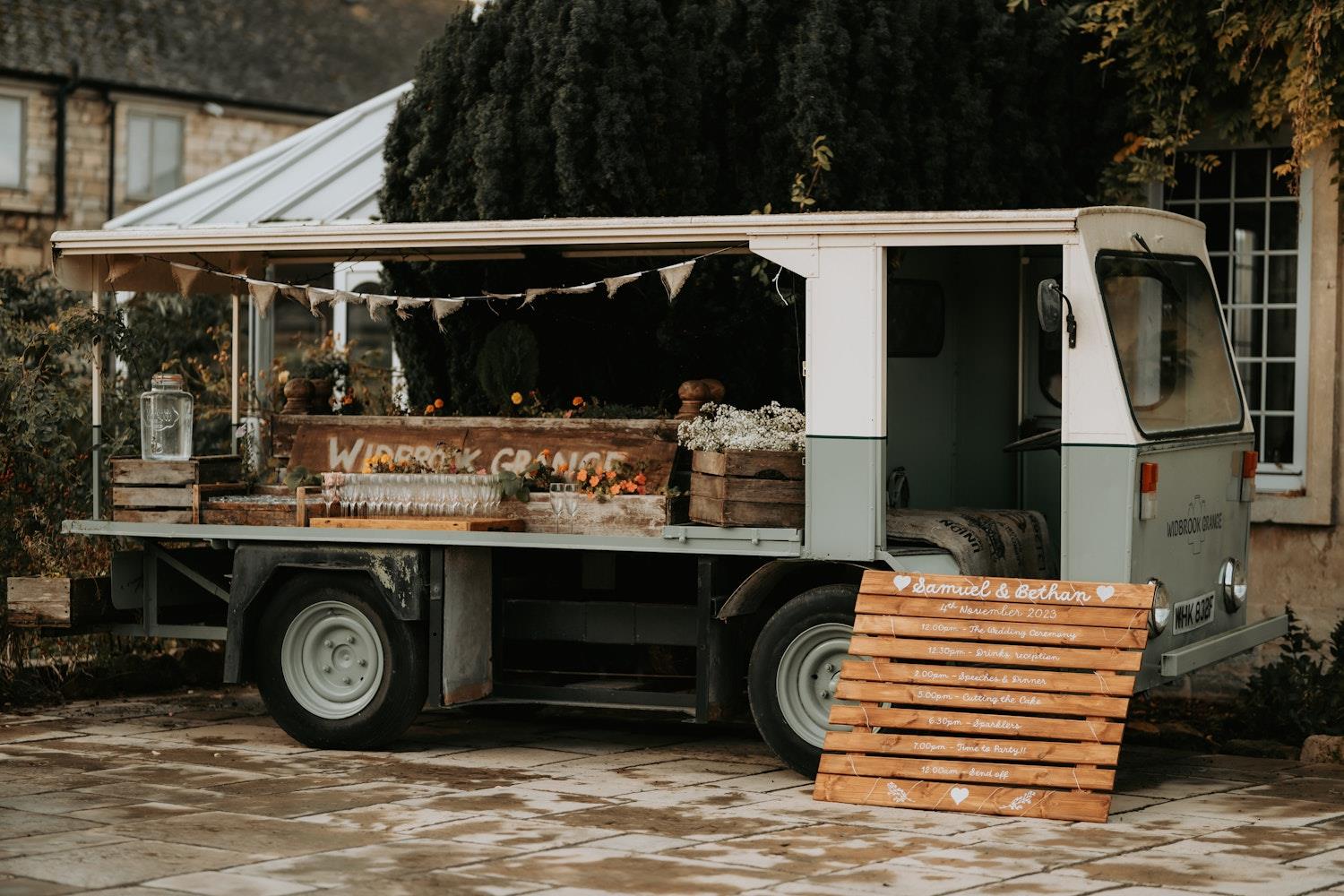 Widbrook Grange's vintage milk cart (c) Amber Louise Photography
