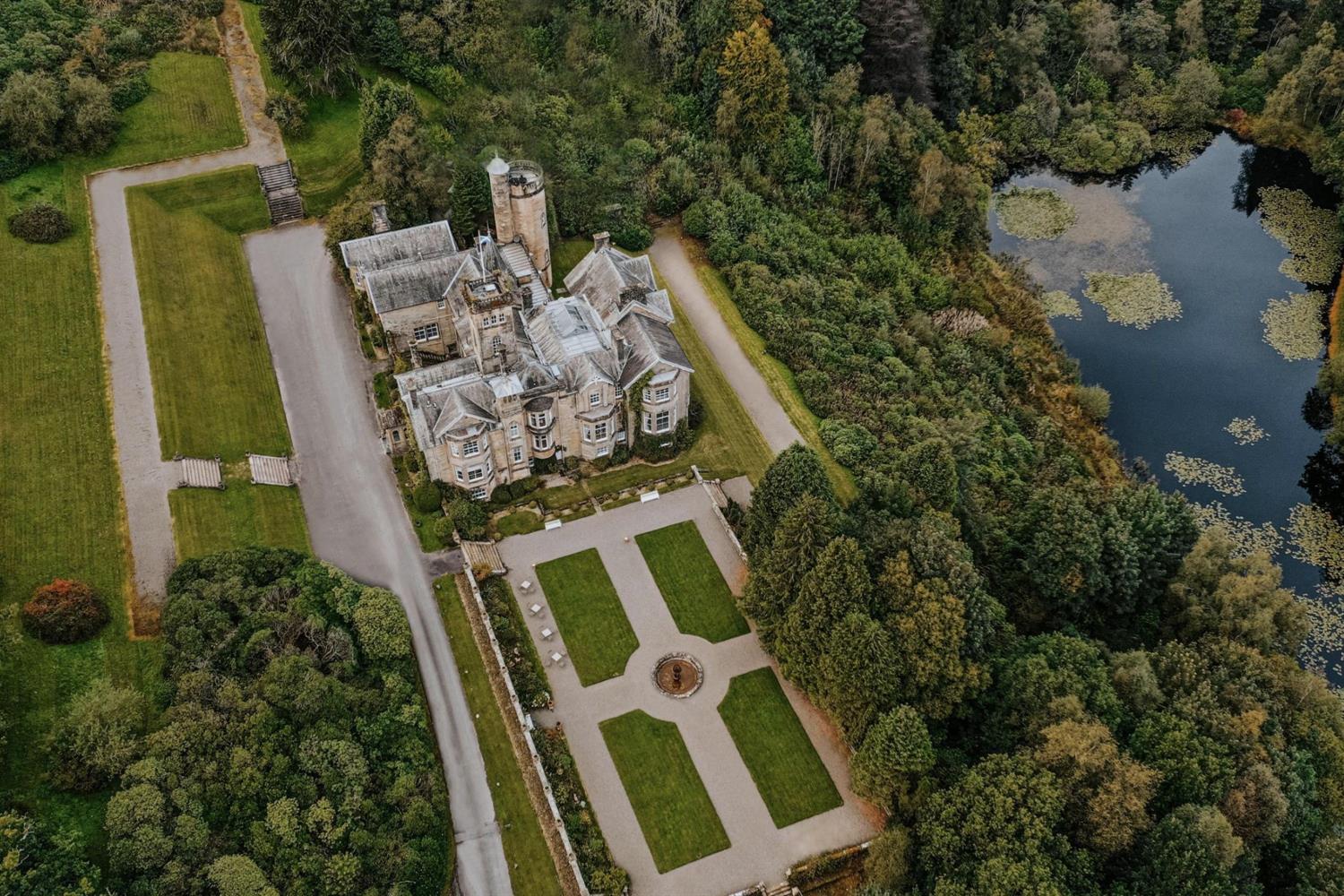 Auchen Castle