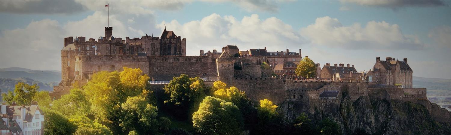 Edinburgh Castle and city skyline