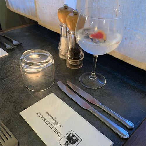 Dining at Elephant Hotel hotel in Pangbourne