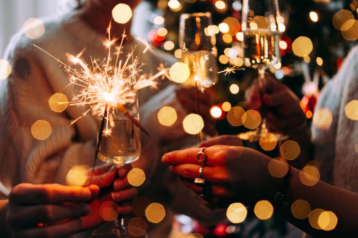 Glasses of fizz and sparklers