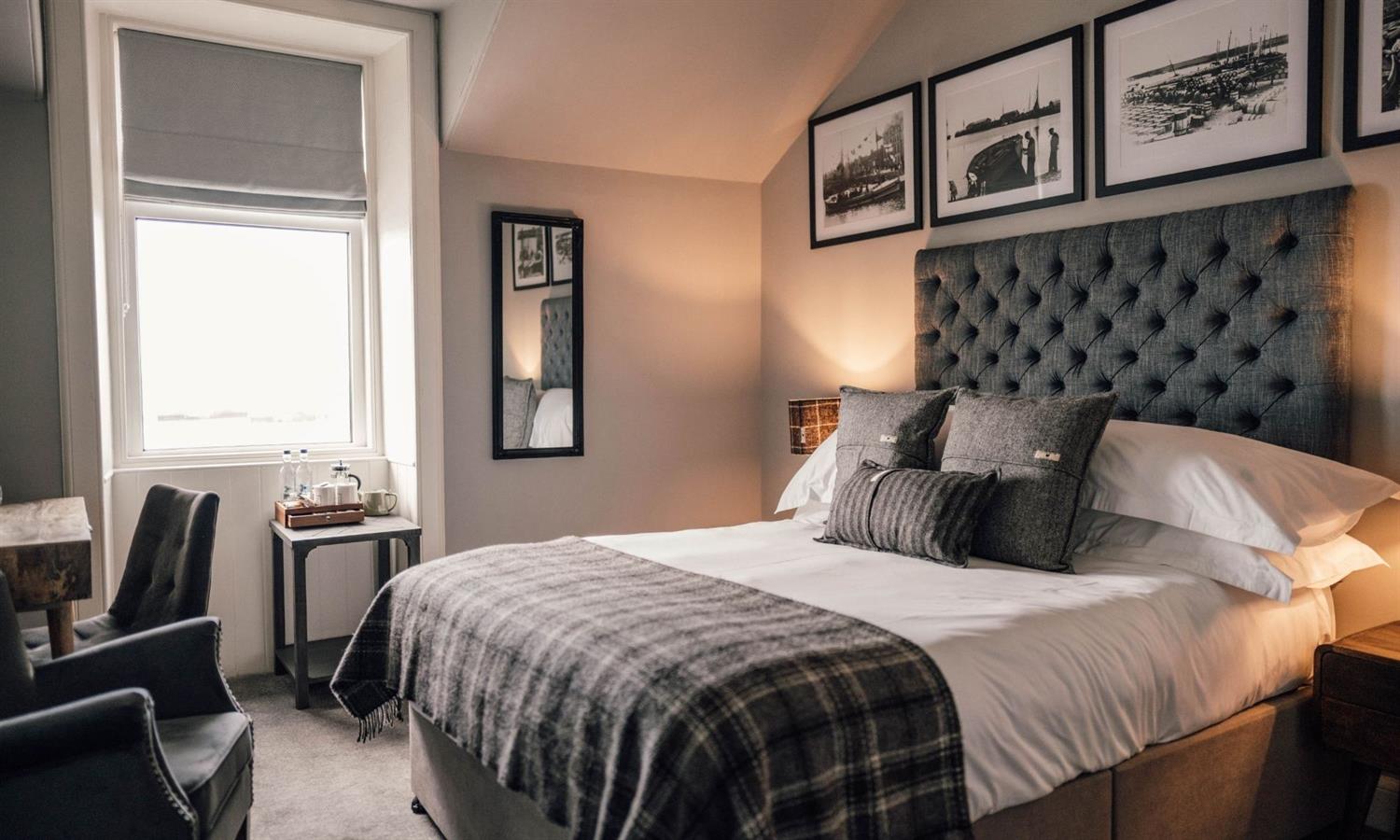 King Sea View Room at Kirkwall Hotel