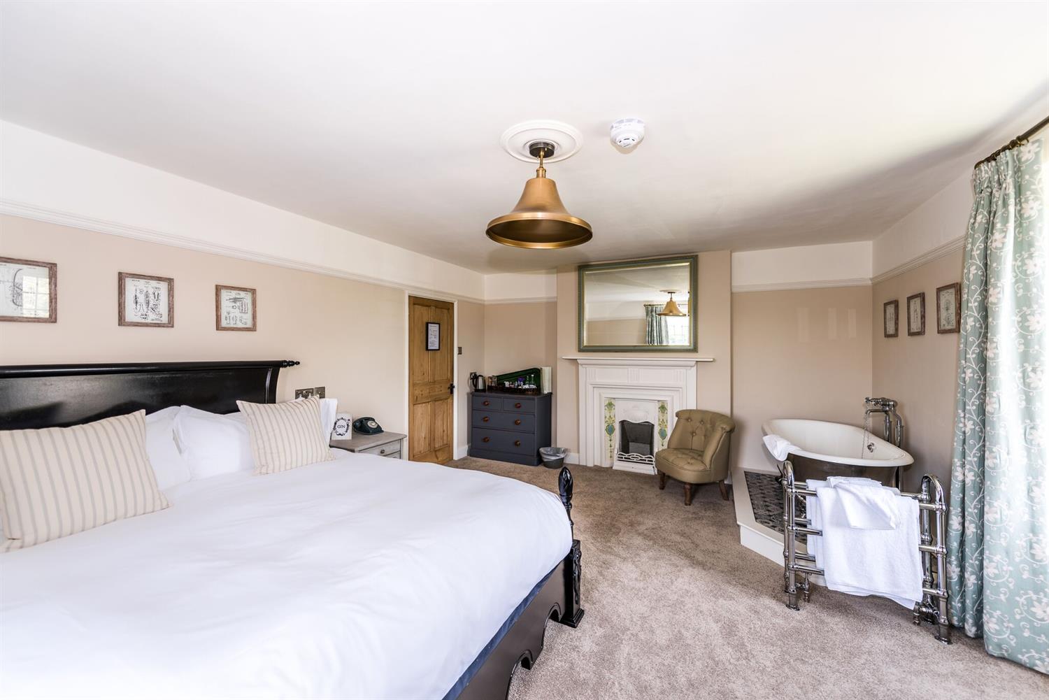 Super Deluxe Double Bedroom at Widbrook Grange