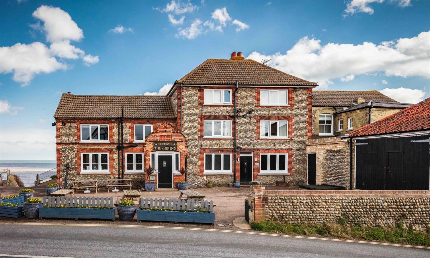 Exterior of the The Ship Inn in Mundesley