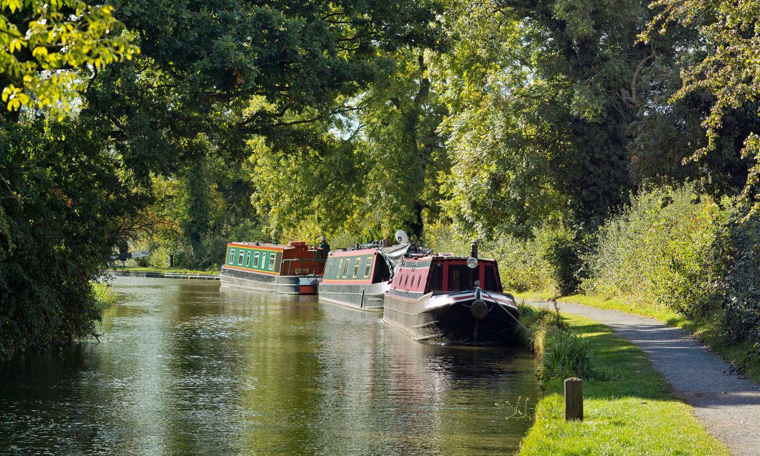 Canal boats on the Kennet and Avon Canal. Photo Credit: Adobe
