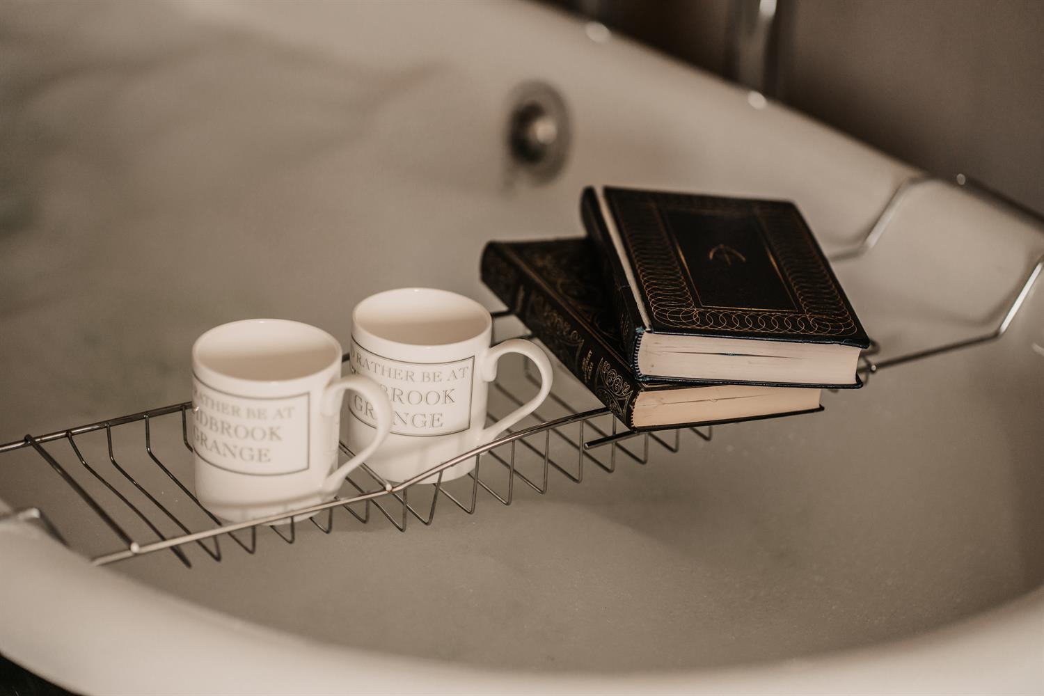 Roll-top tub at Widbrook Grange