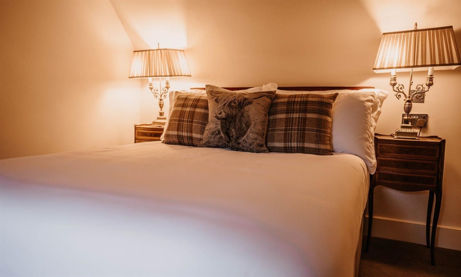 Cosy Double Bedroom at Shieldaig Lodge