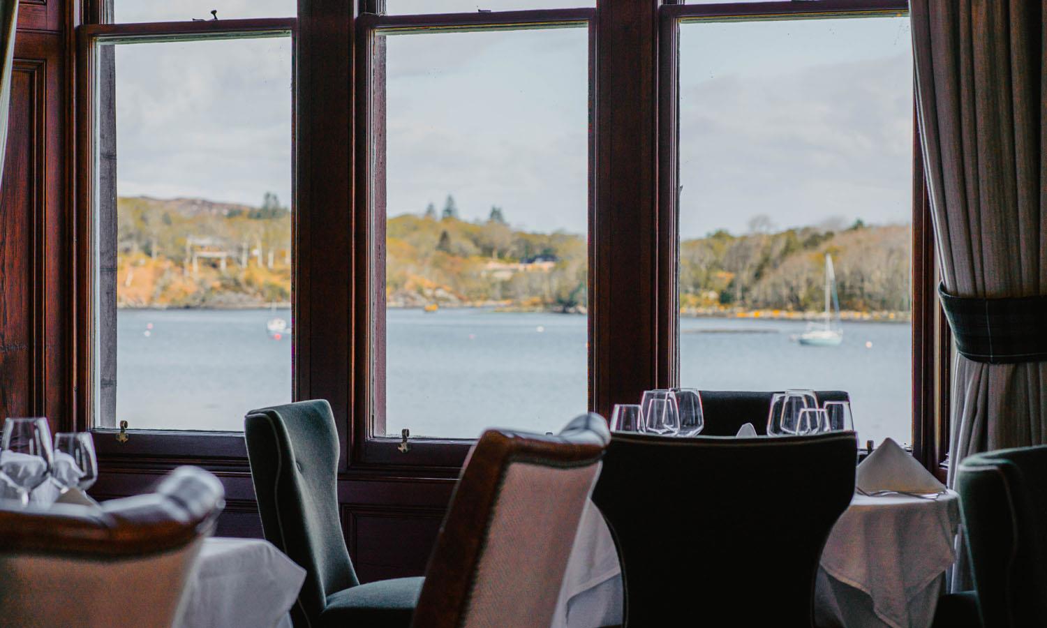 The Loch-View Restaurant offers fine dining and fine views