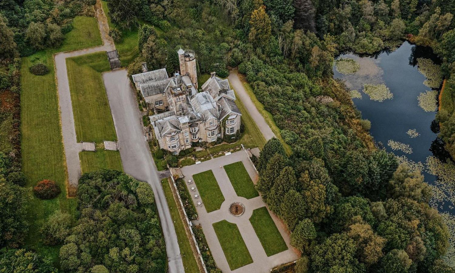 Aerial shot of Auchen 