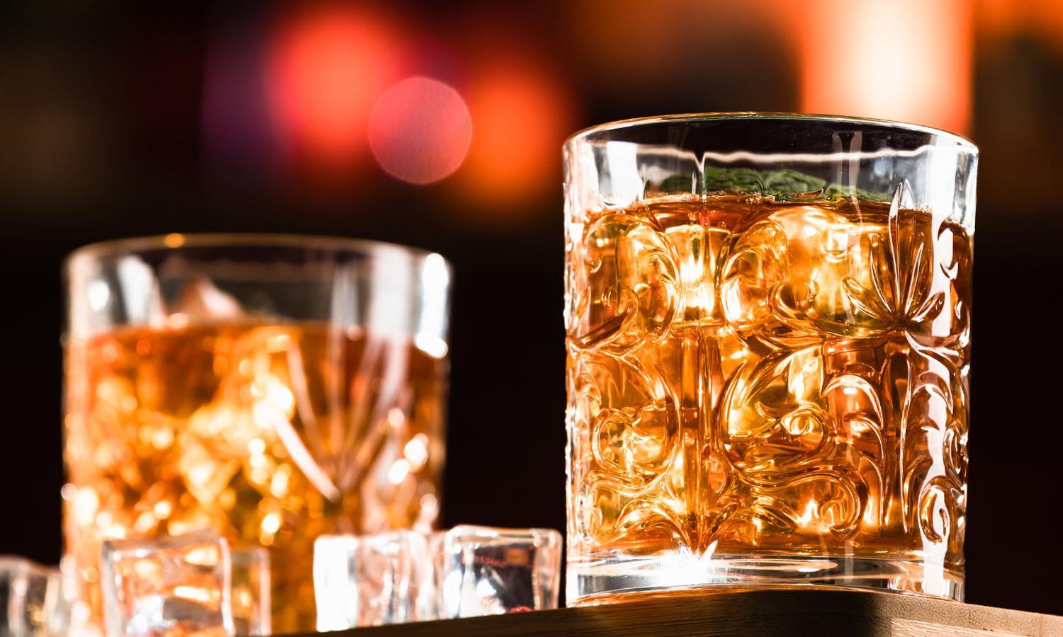 2 glasses of whisky