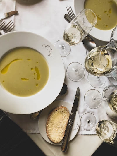 Dinner for 6 with complimentary wine